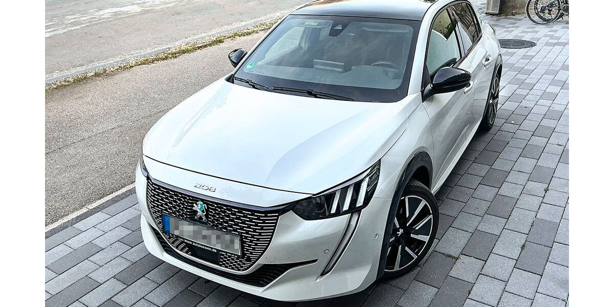 Peugeot 208 27.300 km 17.850 &euro; Mühlacker 75417