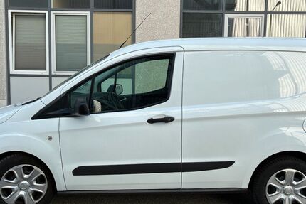 Ford Transit Courier 352.000 km 5.400 &euro; Nürnberg 90473