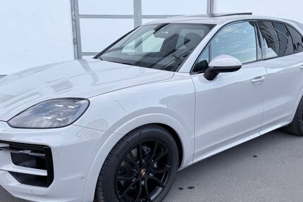 Porsche Cayenne 12.800 km 94.900 &euro; Gießen 35394