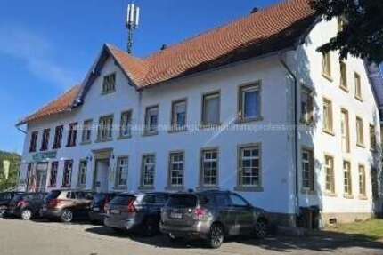 Haus zum Kaufen in St Georgen 1.500.000 € 450.93 m² 25 zimmer