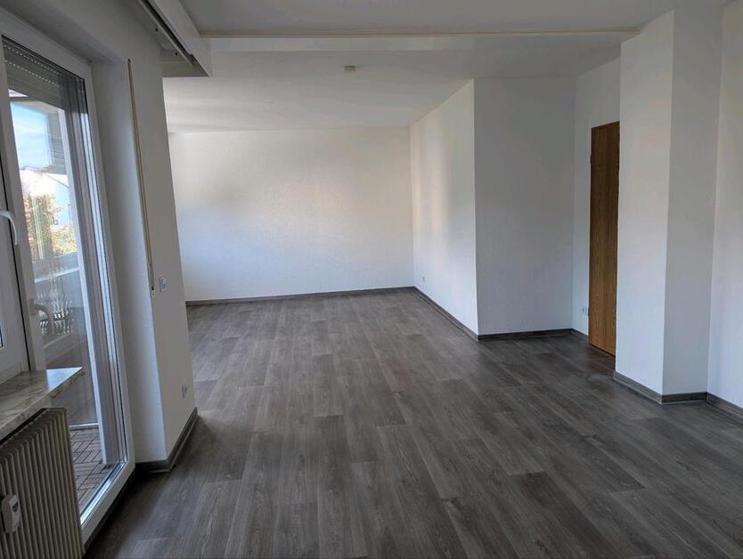 4-Zimmer-Wohnung mit Balkon & Garage in Schnaittenbach