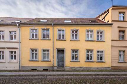 Haus Neuruppin - 12 Zimmer, 267 m&sup2;, 420.000&euro; | Angebot:25457292