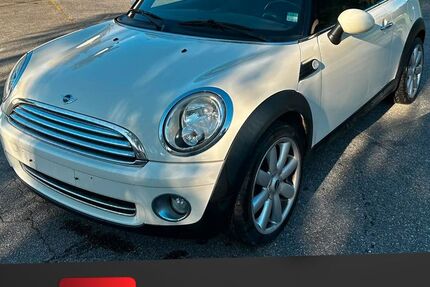 Mini ONE 199.932 km 2.490 &euro; Blaibach 93476