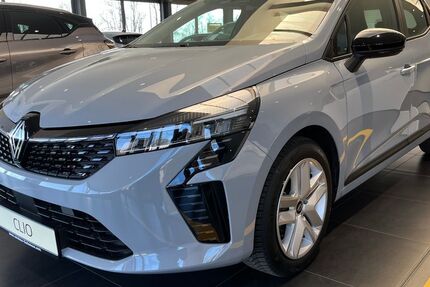 Renault Clio 1.990 km 22.390 &euro; Langenfeld 40764