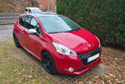 Peugeot 208 98.000 km 6.500 &euro; Fürstenfeldbruck 82256