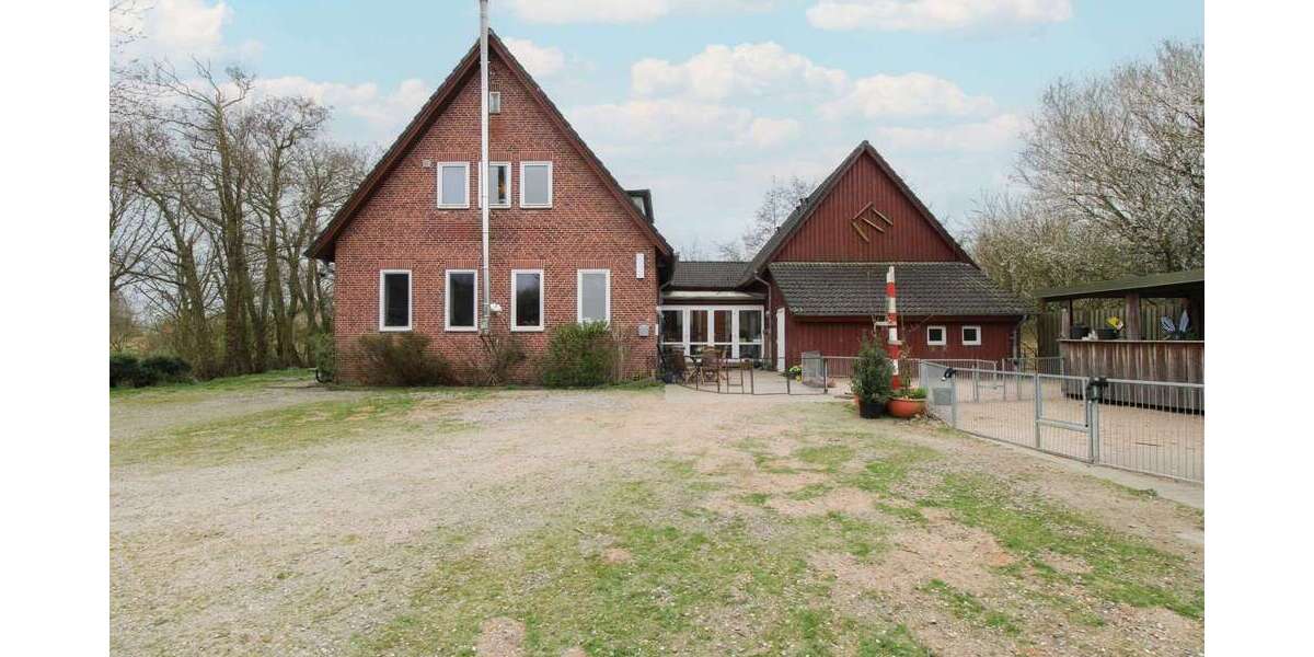 Einfamilienhaus Neukirchen - 7 Zimmer, 279 m&sup2;, 398.000&euro; | Angebot:27351132
