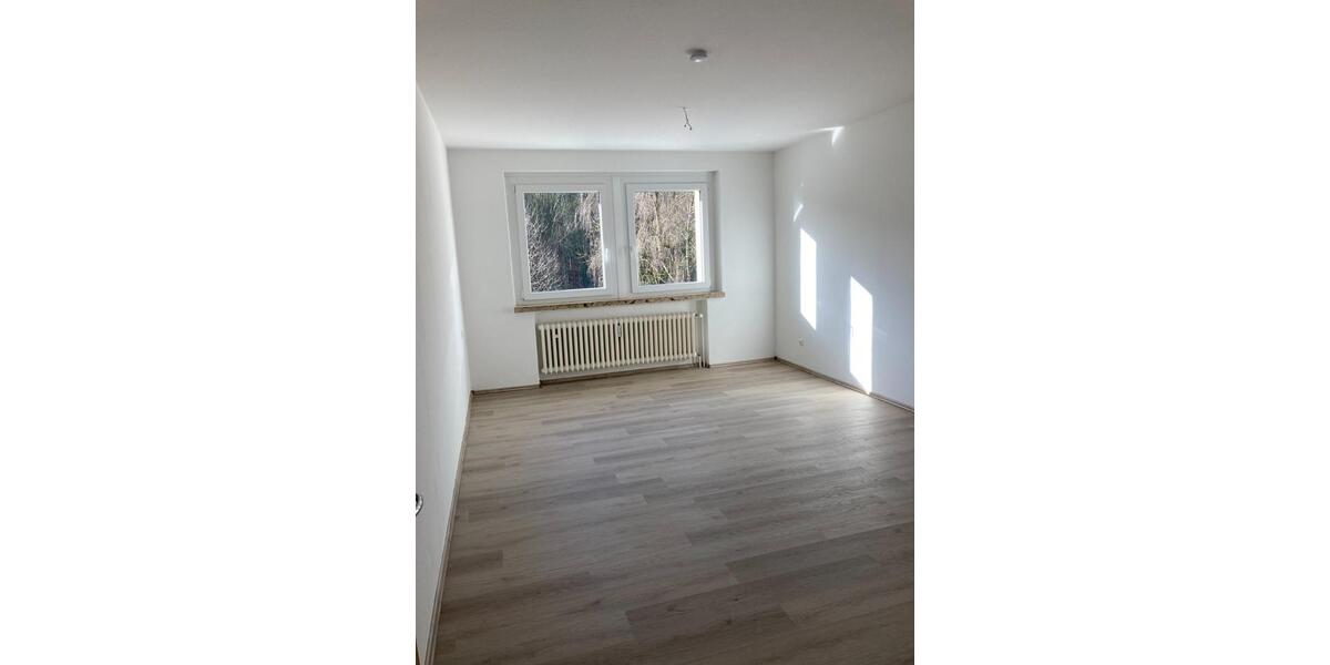 Etagenwohnung Vlotho - 3 Zimmer, 92 m&sup2;, 610&euro; | Angebot:25547516