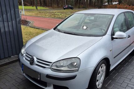 VW Golf 134.000 km 2.250 &euro; Stade 21683