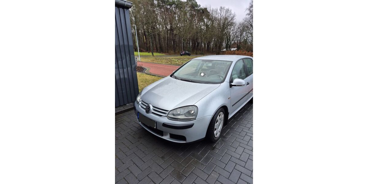 VW Golf 134.000 km 2.250 &euro; Stade 21683
