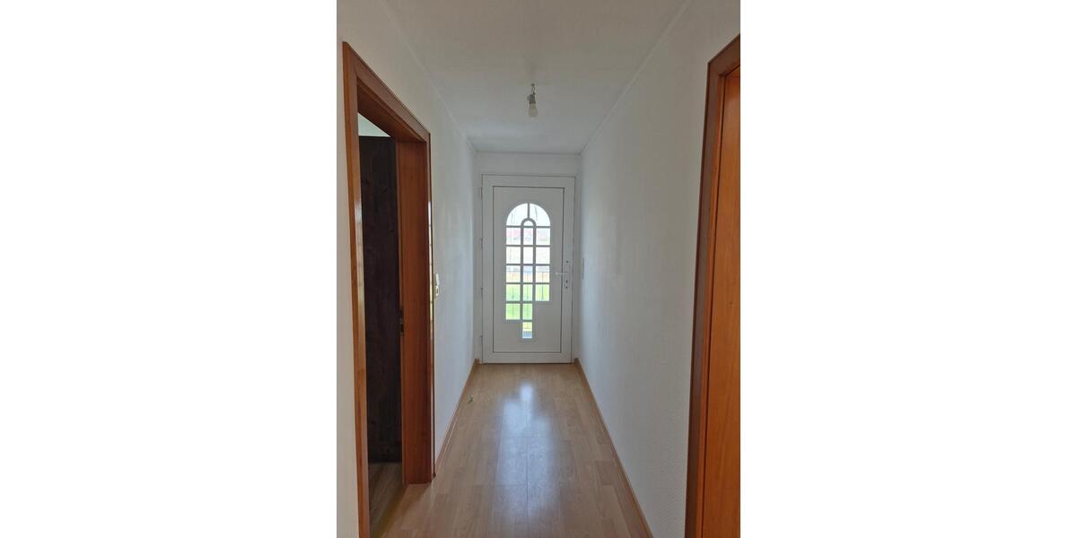 Dachgeschoßwohnung Saterland - 3 Zimmer, 70 m&sup2;, 650&euro; | Angebot:25397271