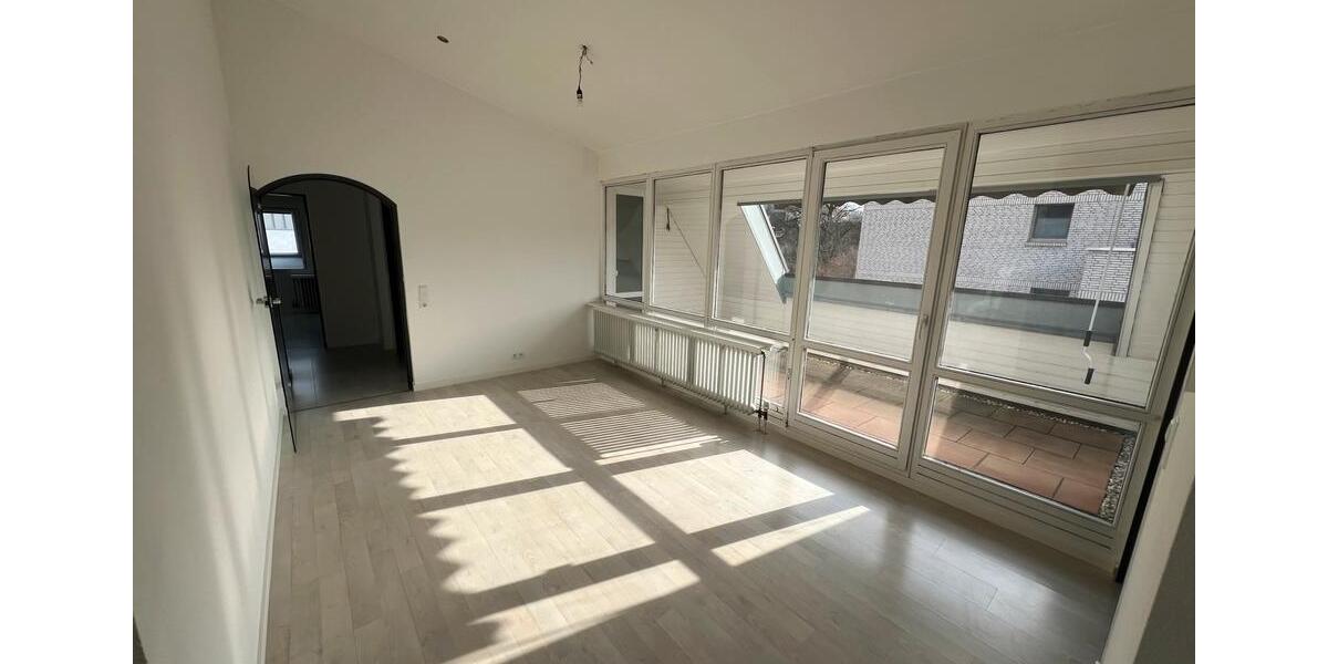 Dachgeschoßwohnung Ravensburg Eschach - 3.5 Zimmer, 102 m&sup2;, 425.000&euro; | Angebot:26391820
