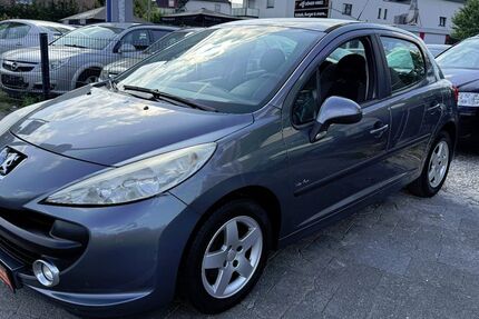 Peugeot 207 303.000 km 1.299 € Paderborn 33100