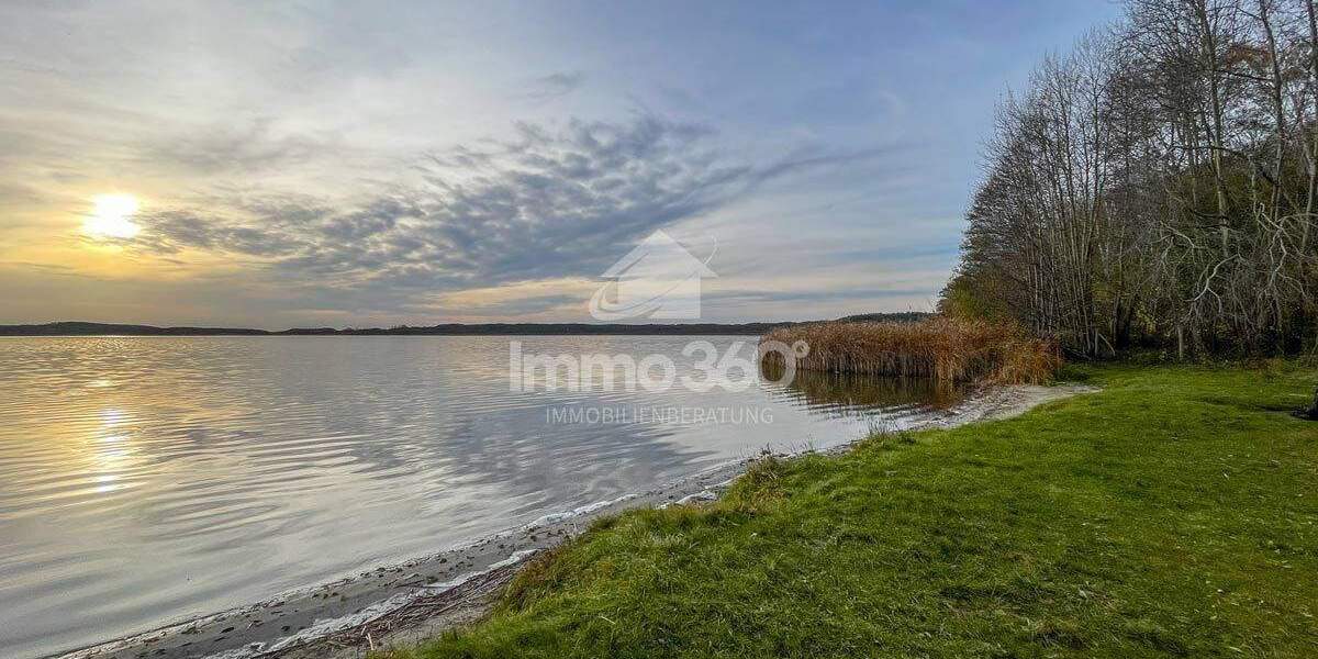 Sonniges Baugrundstück am Waldrand - ideale Basis für Ihr Ein- oder Zweifamilienhaus zimmer