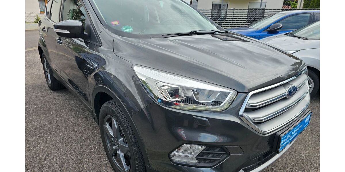Ford Kuga 52.000 km 14.999 &euro; Knetzgau 97478