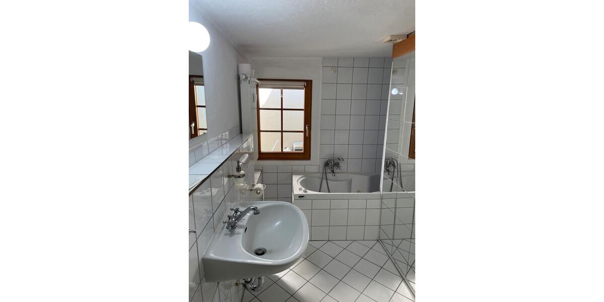 Einfamilienhaus Bisingen - 6 Zimmer, 133 m&sup2;, 1.190&euro; | Angebot:26396232