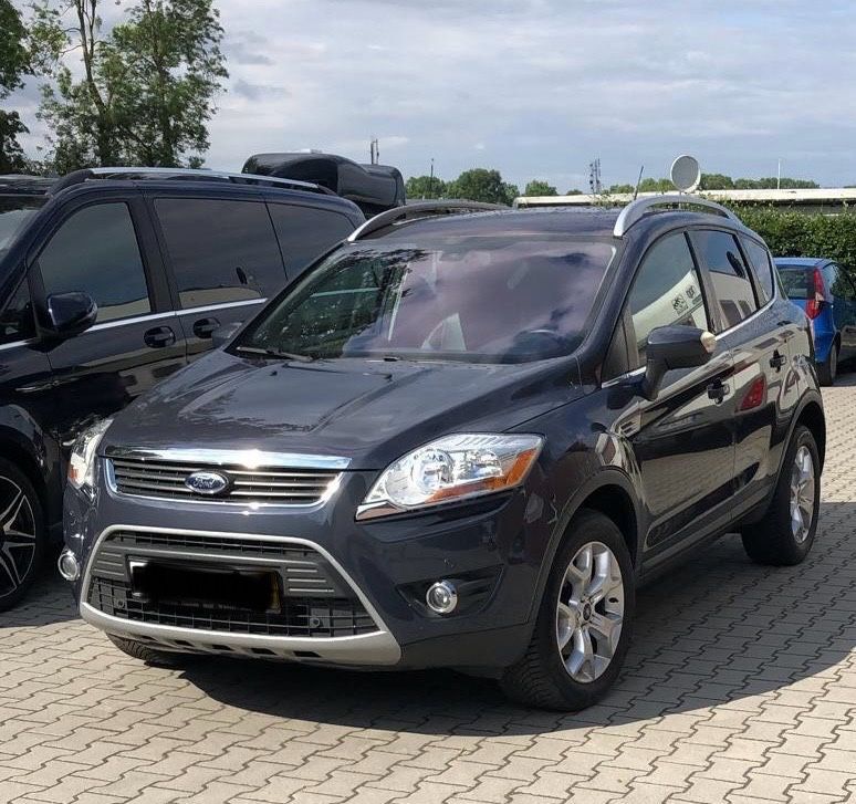 Ford Kuga 226.386 km 6.900 € Oldenburg 26125