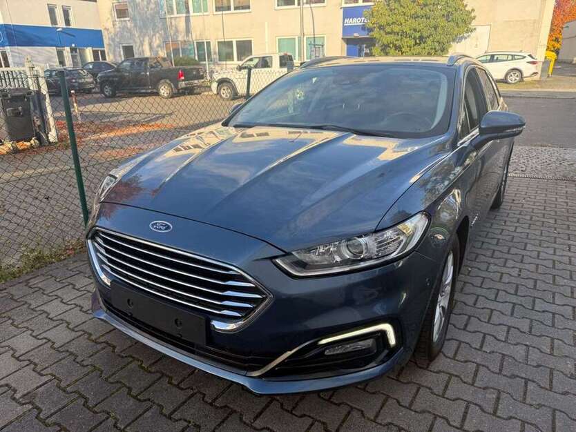 Ford Mondeo 221.200 km 8.790 € Berlin 12277