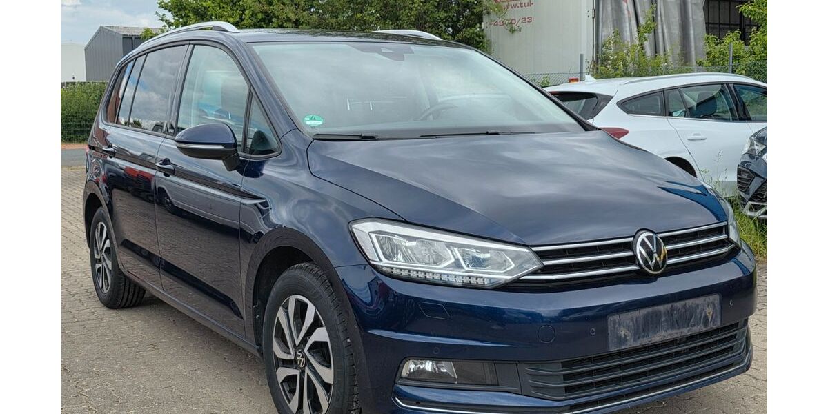 VW Touran 237.256 km 14.410 &euro; Garbsen 30827