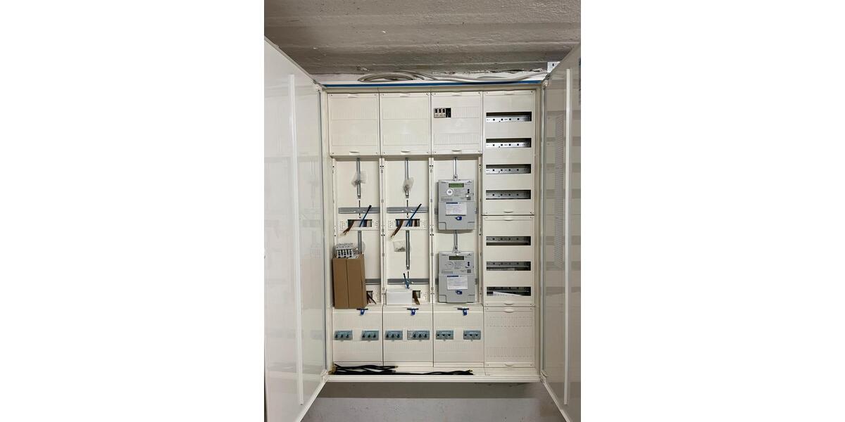 Mehrfamilienhaus, Wohnhaus Hage - 10 Zimmer, 300 m&sup2;, 350&euro; | Angebot:26197226