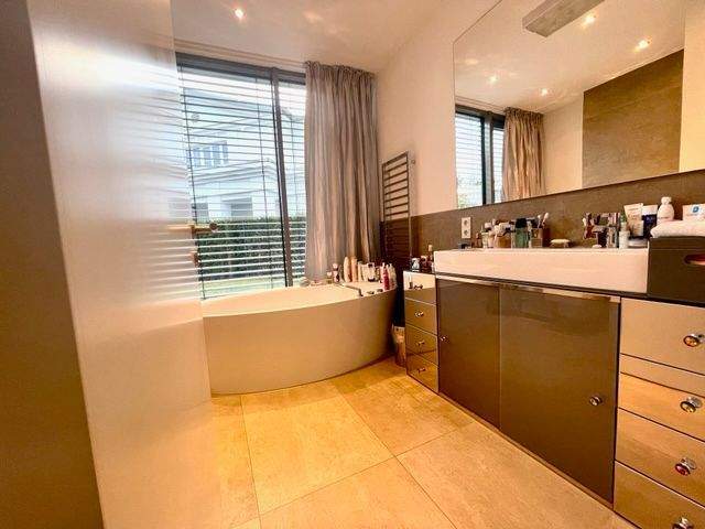 Etagenwohnung Essen Bredeney - 5 Zimmer, 190 m&sup2;, 3.200&euro; | Angebot:24796001