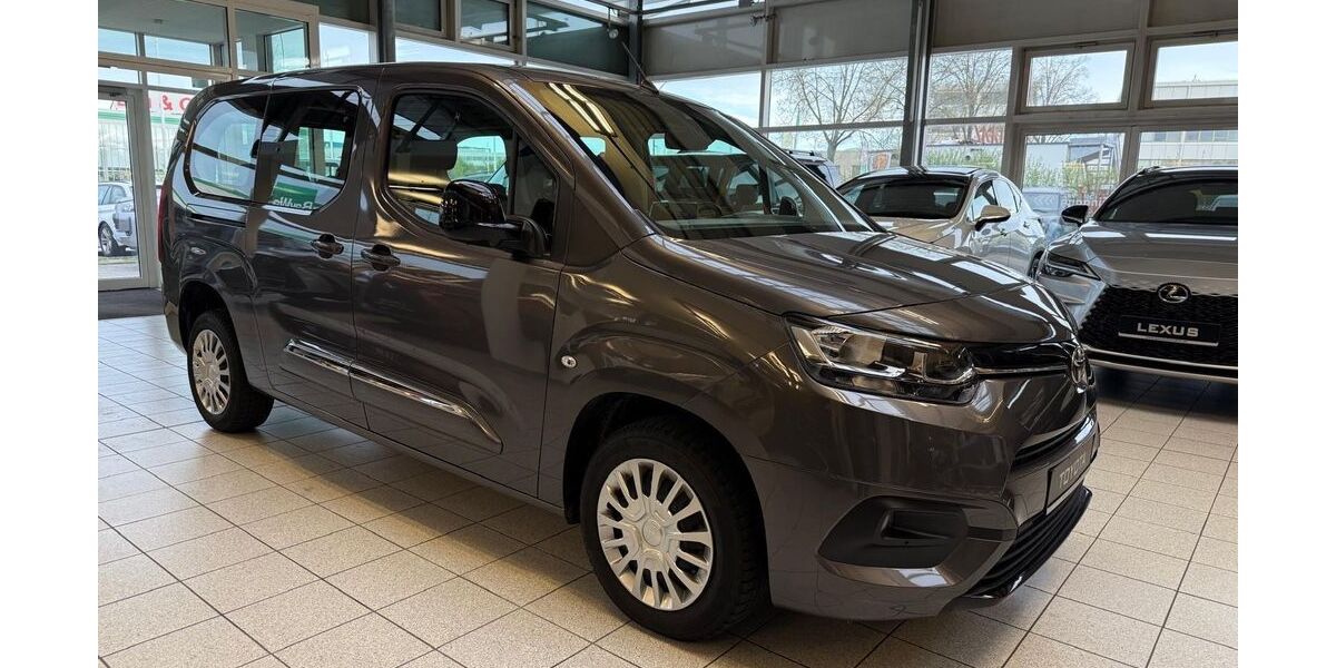 Toyota Proace City 36.998 km 26.895 &euro; Poing bei München 85586