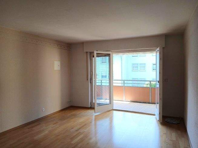 Renovierte, gepflegte, 2-Zi.- Wohnung mit Garage! 2 zimmer