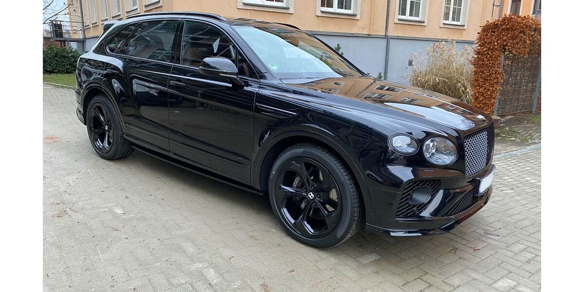 Bentley Bentayga 36.500 km 219.890 € Dresden 01159