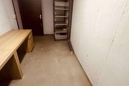 Halle in Heilbronn 105 € 14 m²