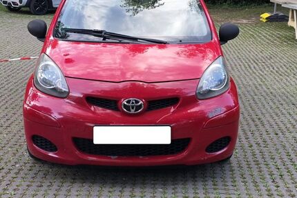 Toyota Aygo (X) 215.100 km 1.699 &euro; Tuttlingen 78532