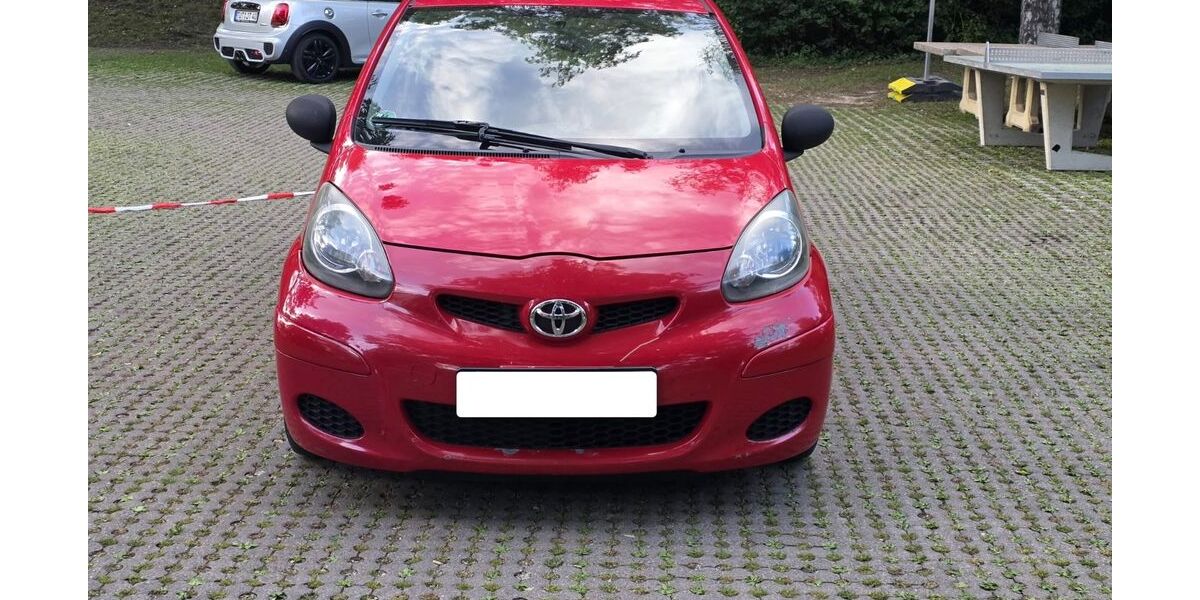 Toyota Aygo (X) 215.100 km 1.699 &euro; Tuttlingen 78532