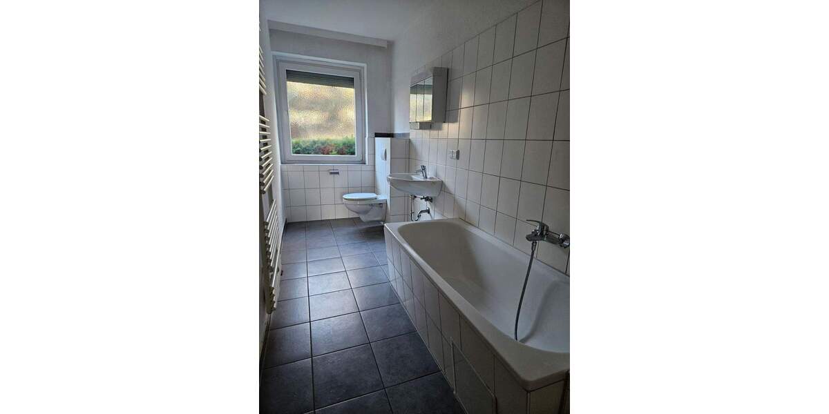 Etagenwohnung Hildesheim Mitte - 4 Zimmer, 100 m&sup2;, 850&euro; | Angebot:25563345
