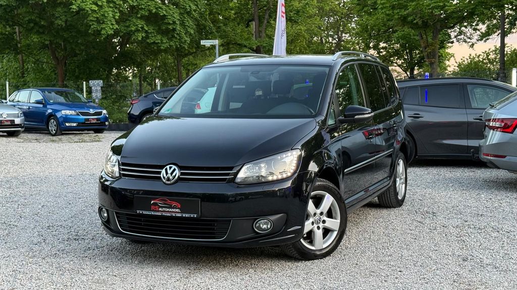 VW Touran 211.000 km 10.349 &euro; Berlin 13158
