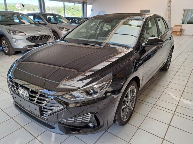 i30