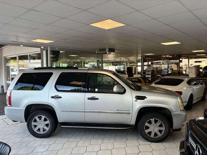 Cadillac Escalade 162.000 km 24.900 € Barmstedt 25355