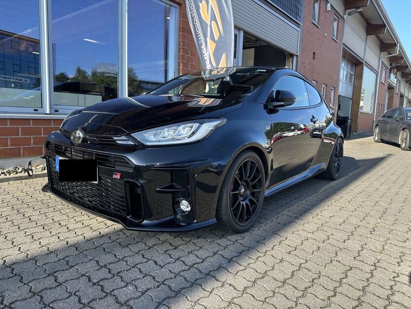 Yaris