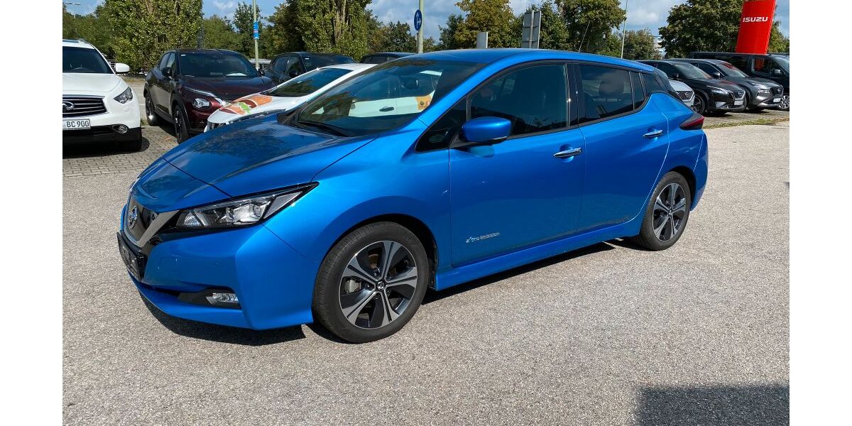 Nissan Leaf 56.572 km 16.990 € Passau 94036