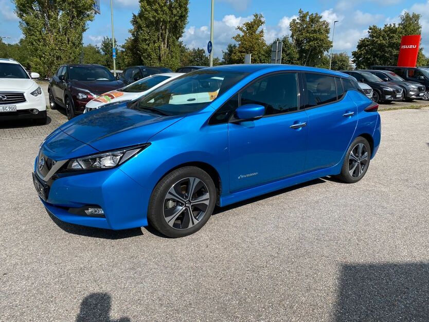 Nissan Leaf 56.572 km 16.990 € Passau 94036