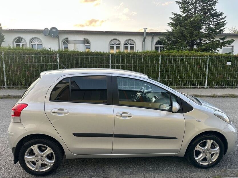 Yaris