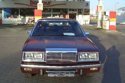 Chrysler New Yorker 180.098 km 2.500 &euro; Erfurt 99084