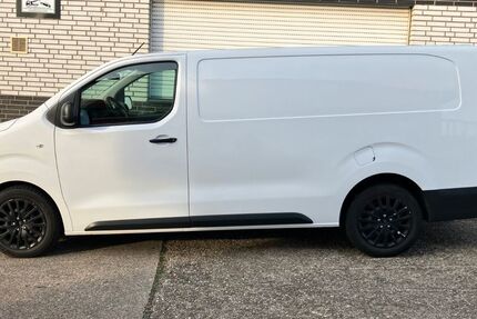 Opel Vivaro 70.900 km 16.490 &euro; Hilden 40721