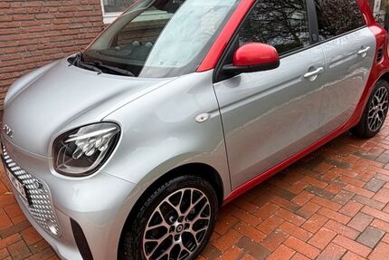 Smart ForFour 15.200 km 12.800 &euro; Hage 26524