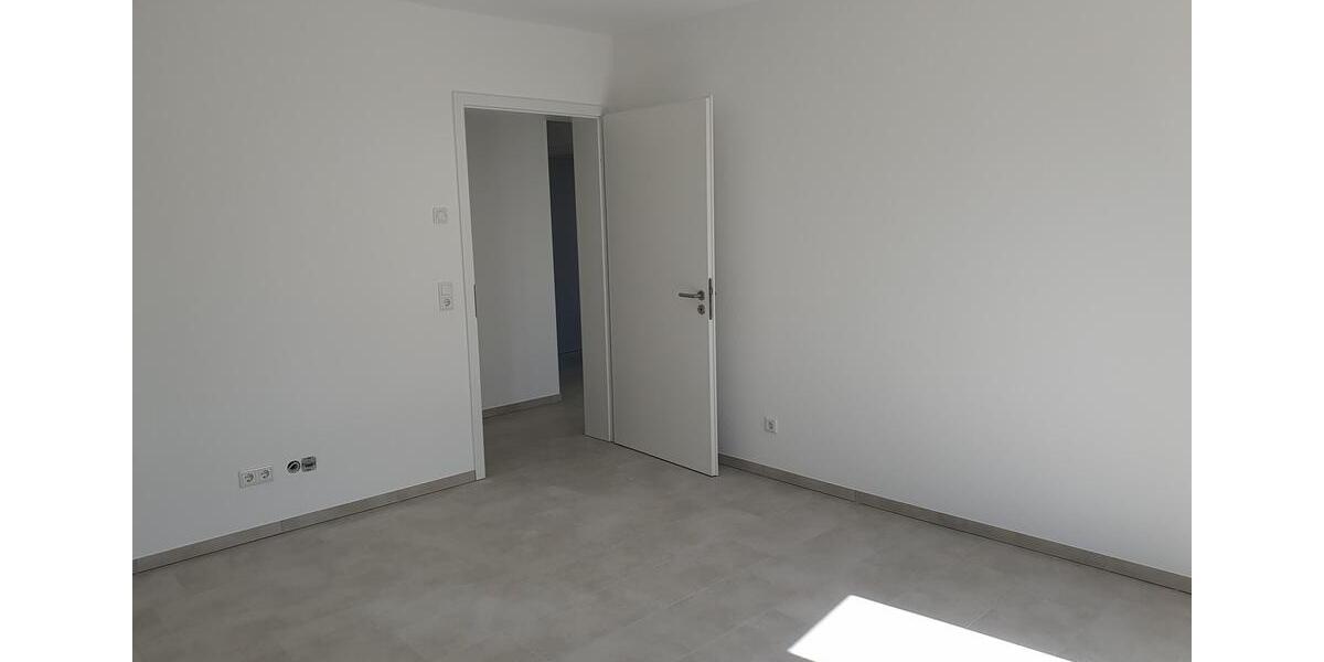 Etagenwohnung Roßdorf - 3 Zimmer, 98 m&sup2;, 1.690&euro; | Angebot:26320771