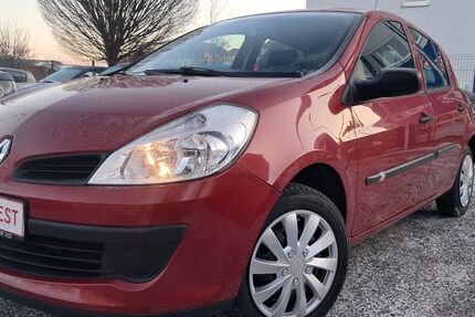 Renault Clio 83.000 km 3.399 &euro; Dresden 01159