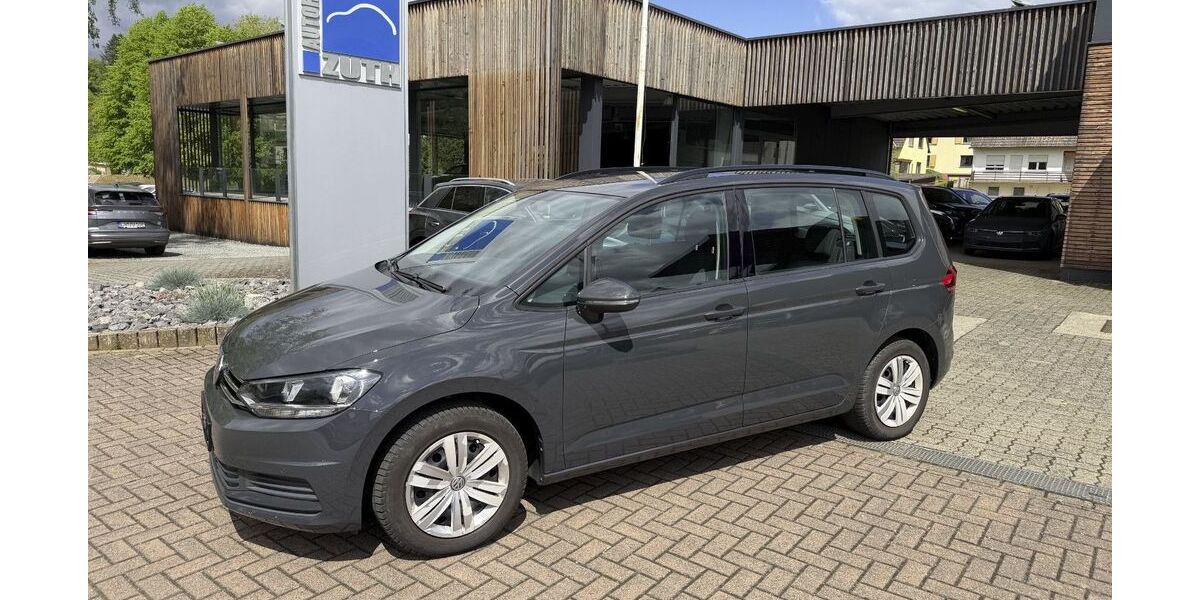 VW Touran 79.000 km 20.690 &euro; Weinbach 35796