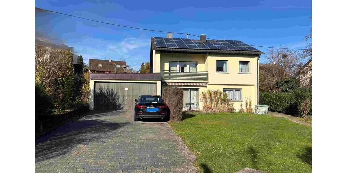 Freistehendes EFH,Doppelgarage, EBK, teilmöbliert, ruhige Lage 6.5 zimmer