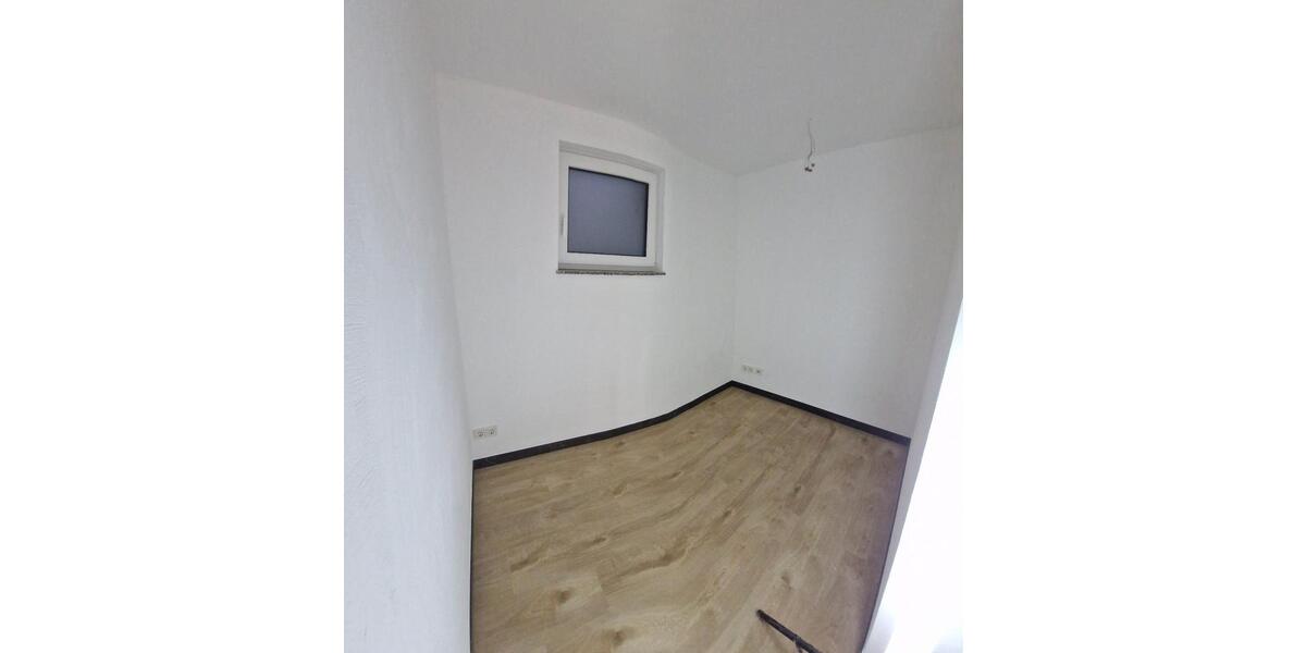 Etagenwohnung Alsfeld - 5 Zimmer, 108 m&sup2;, 1.350&euro; | Angebot:23428258