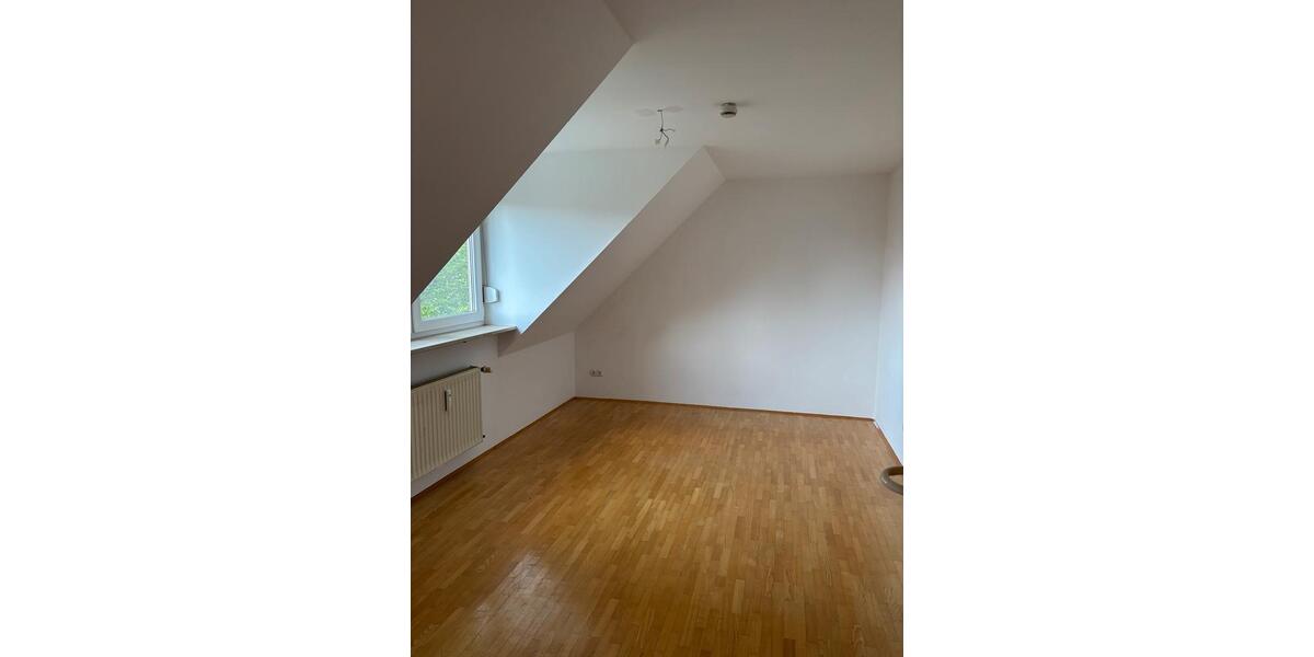 Etagenwohnung Kumhausen - 3 Zimmer, 87 m&sup2;, 1.400&euro; | Angebot:26405753