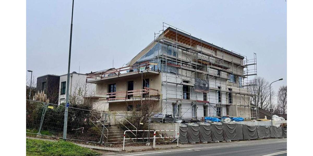 Exklusiv Immobilie mit gestalterischer Freiheit in Best Lage 4 zimmer