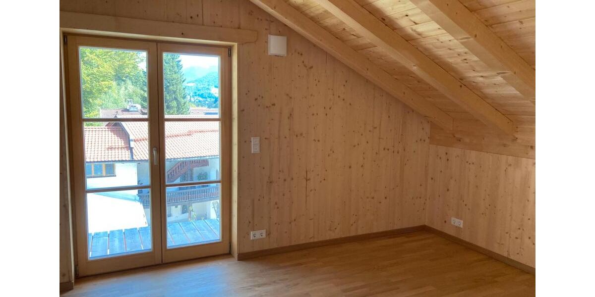Maisonettenwohnung Bad Wiessee - 3.5 Zimmer, 109 m&sup2;, 2.290&euro; | Angebot:26689374
