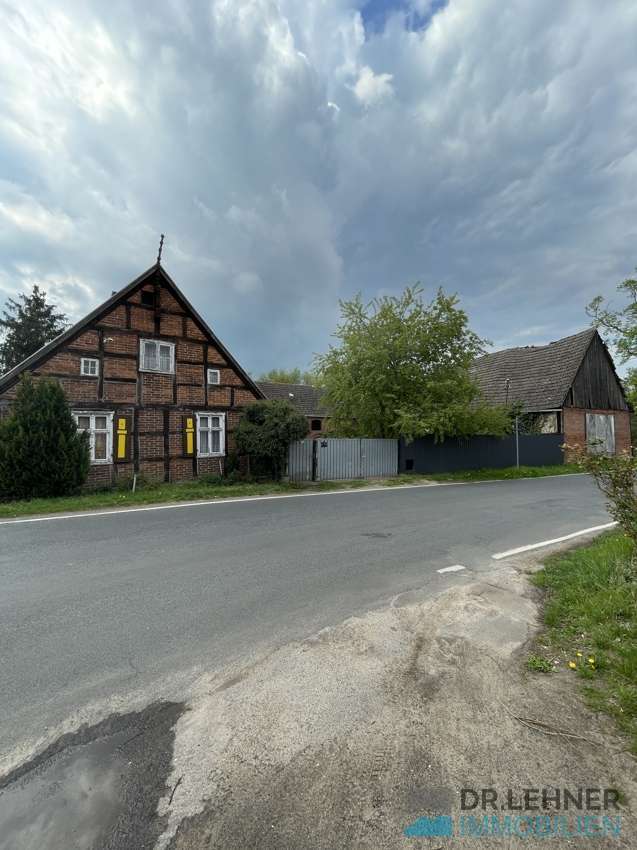 Haus zum Kaufen in LegdeQuitzöbel Lennewitz 70.000 € 125 m²